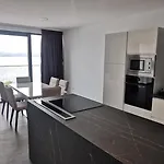 Sea House 4*