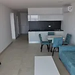 Sea House 4*