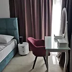 Sea House לינה וארוחת בוקר 4*
