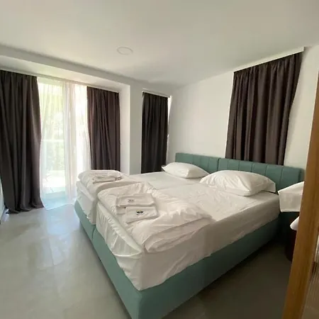 Sea House 4* Brela