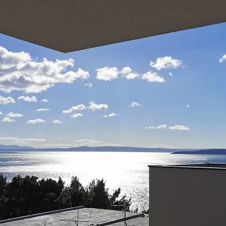 Sea House Nocleg ze śniadaniem 4*