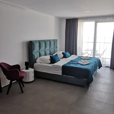 Sea House Nocleg ze śniadaniem 4*