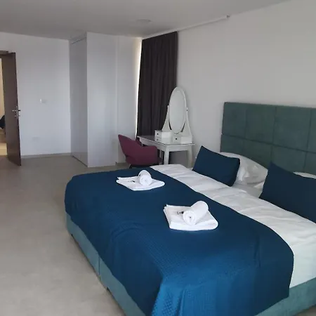 Sea House 4* Brela