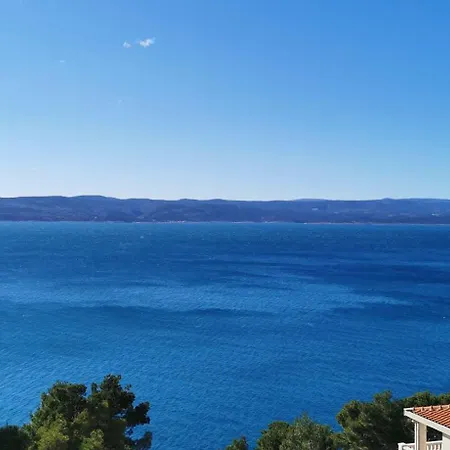 Sea House 4*