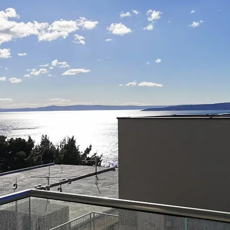 Sea House Nocleg ze śniadaniem 4*