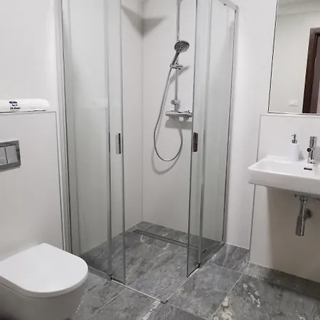 Sea House 4*