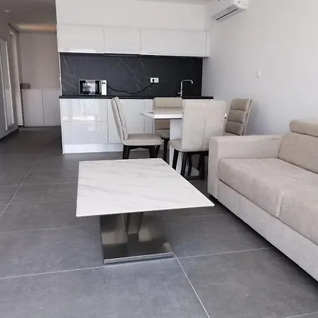 Sea House Nocleg ze śniadaniem 4*