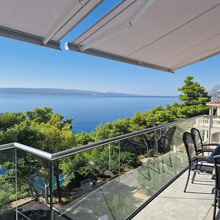 Sea House Bed and breakfast 4*