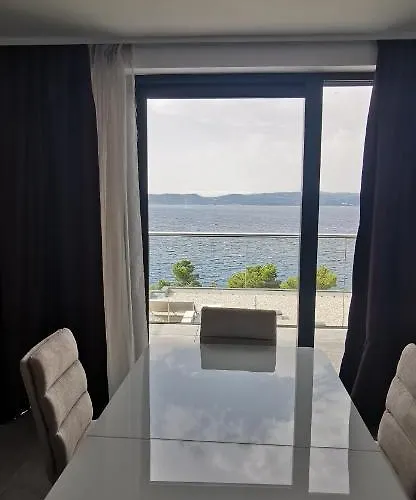 Bed and breakfast Sea House Brela