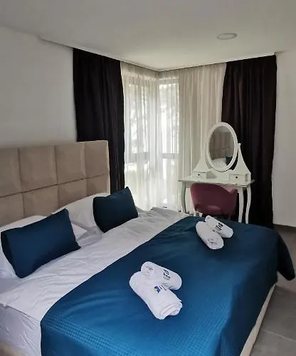 Sea House 4*